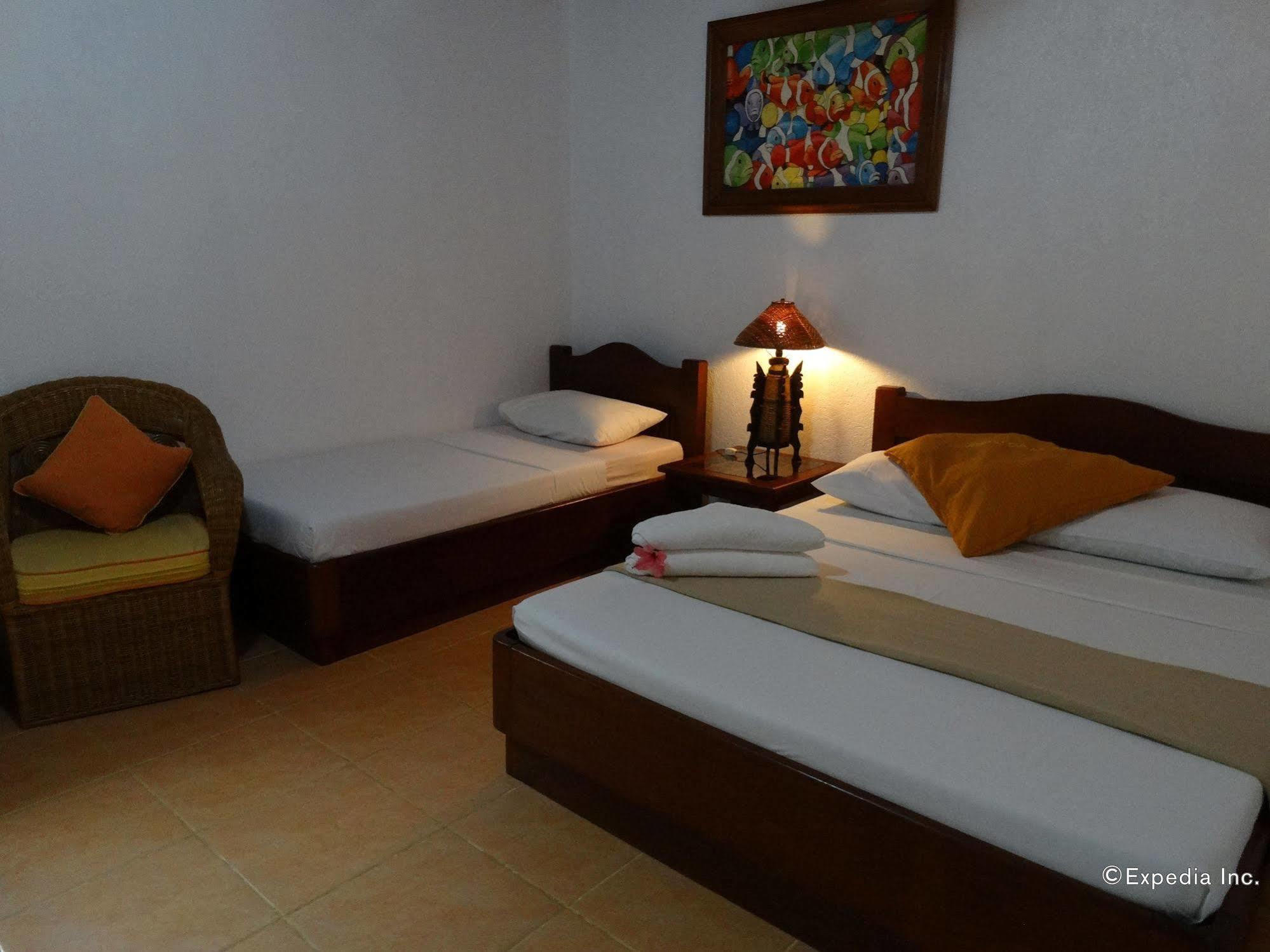 Hibiscus Garden Resort Puerto Princesa Ngoại thất bức ảnh