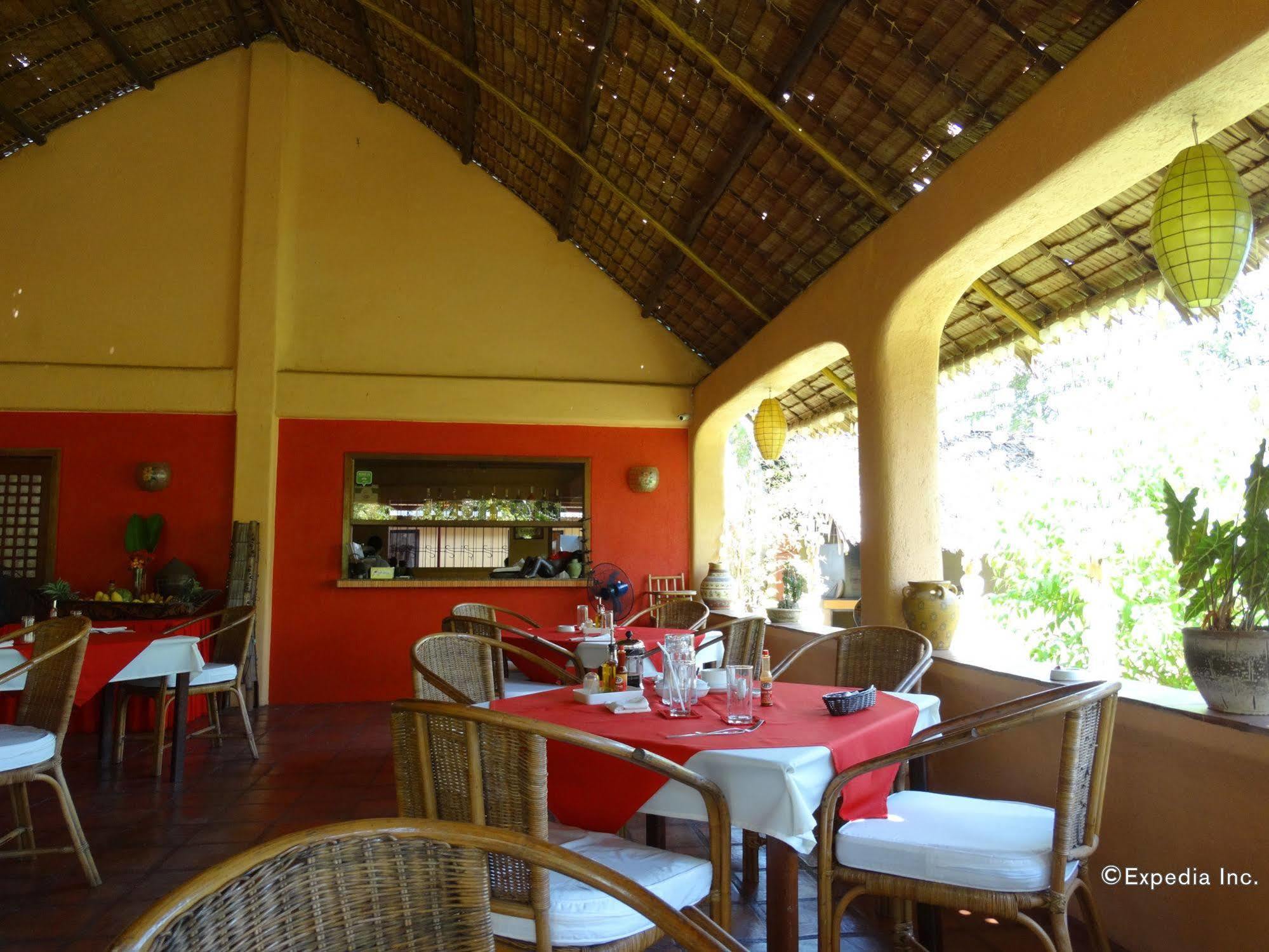 Hibiscus Garden Resort Puerto Princesa Ngoại thất bức ảnh