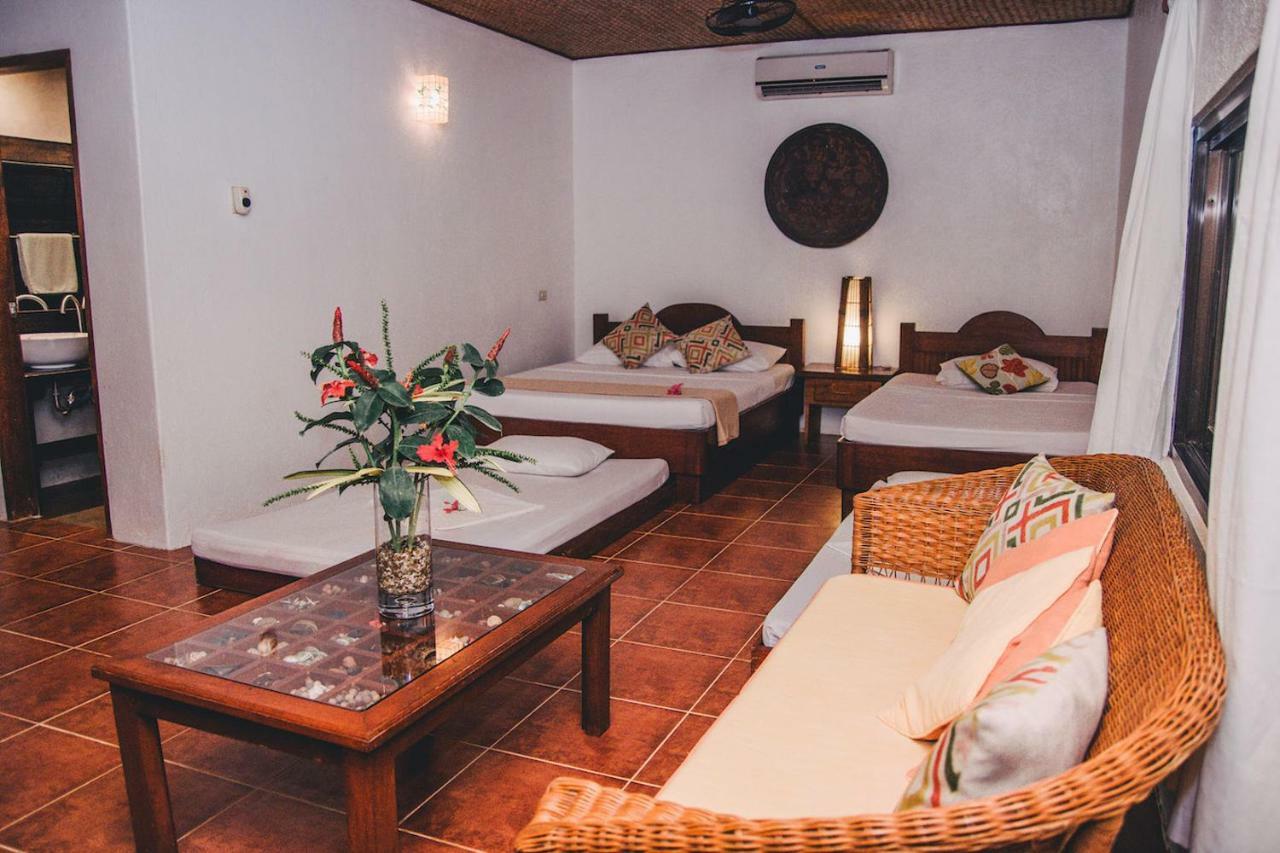 Hibiscus Garden Resort Puerto Princesa Ngoại thất bức ảnh