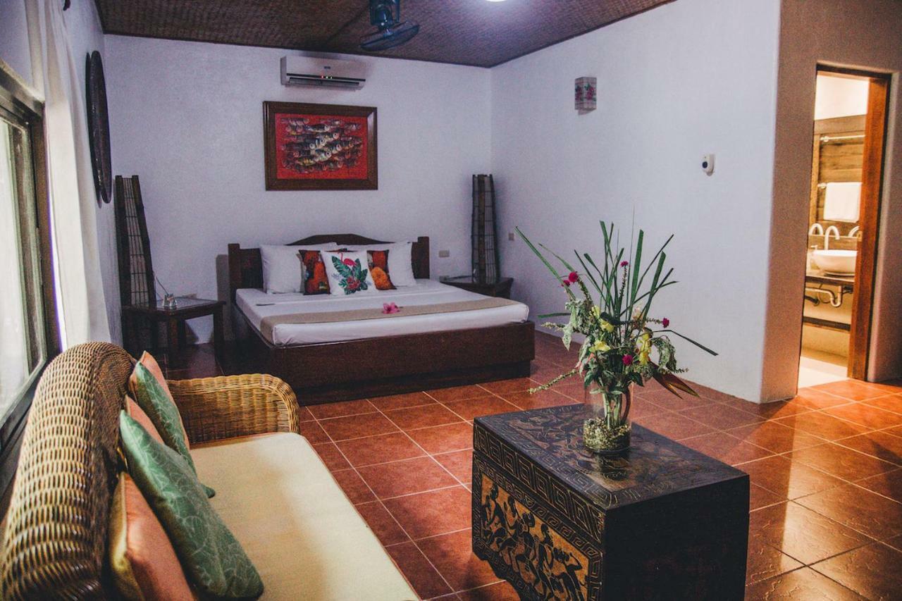 Hibiscus Garden Resort Puerto Princesa Ngoại thất bức ảnh